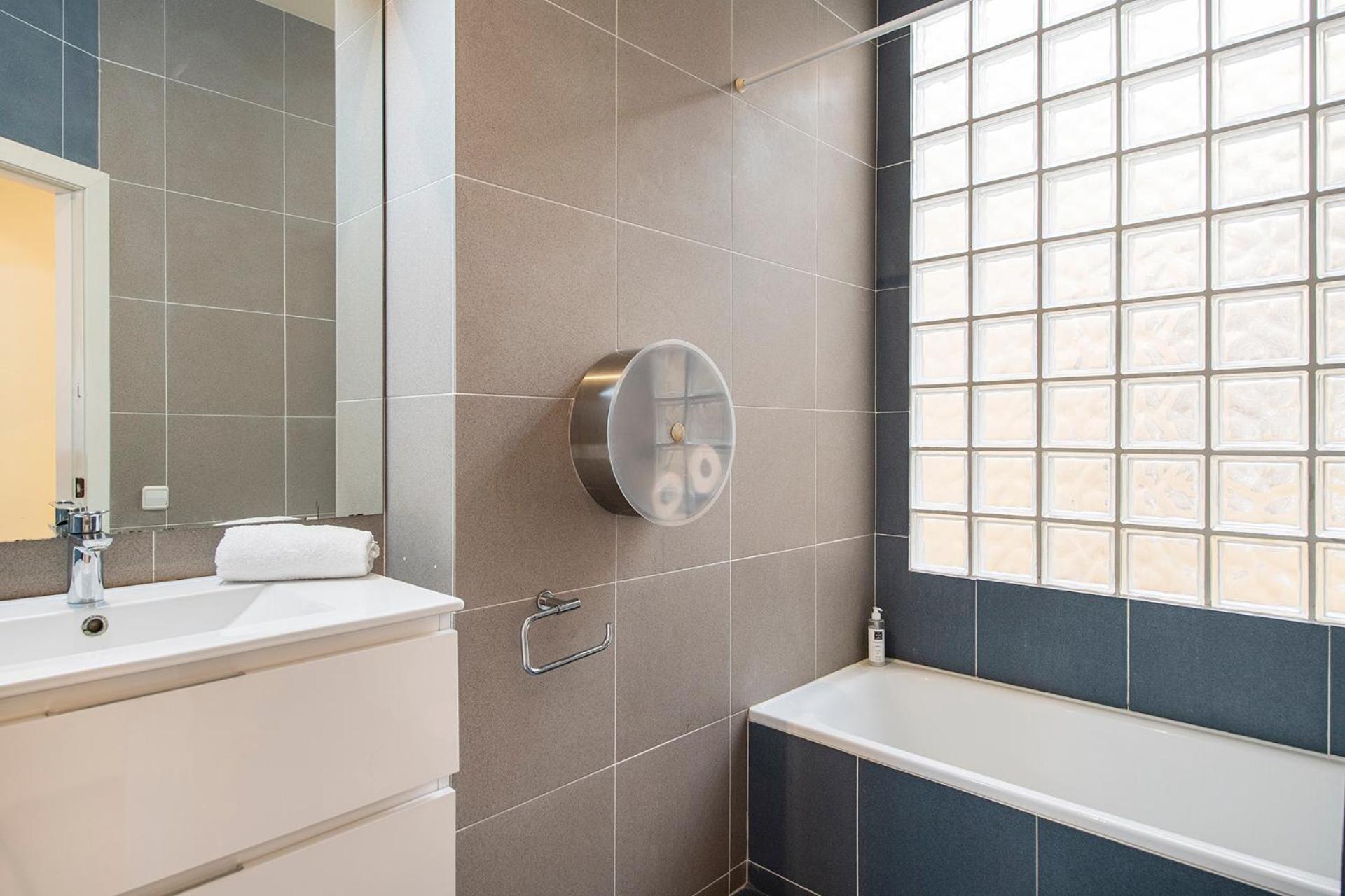 Sleep & Stay Luxury Top Floor Apt With Terrace Жерона Екстер'єр фото